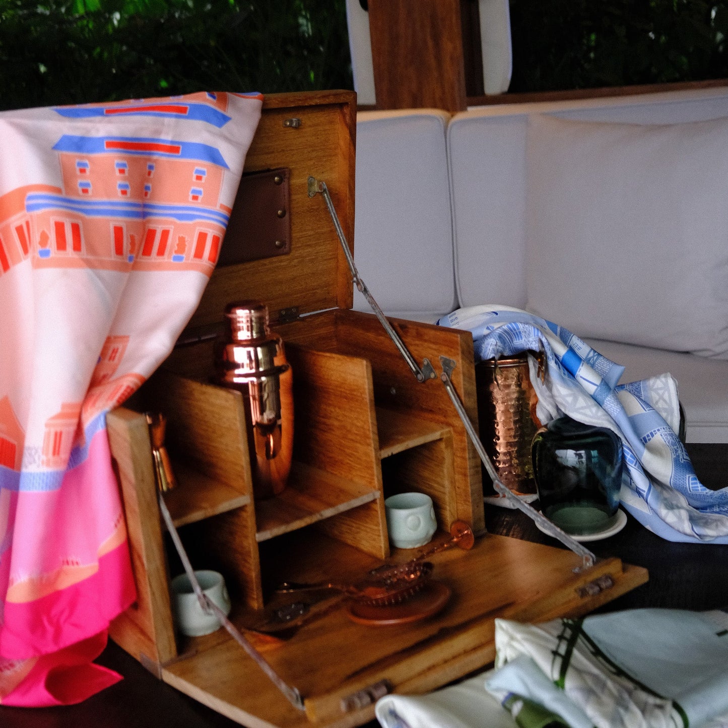 THE HAMPTONS SCARF
