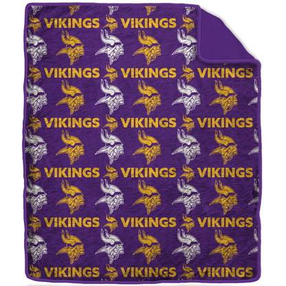 NFL Team Logo Ultra Plush Blanket